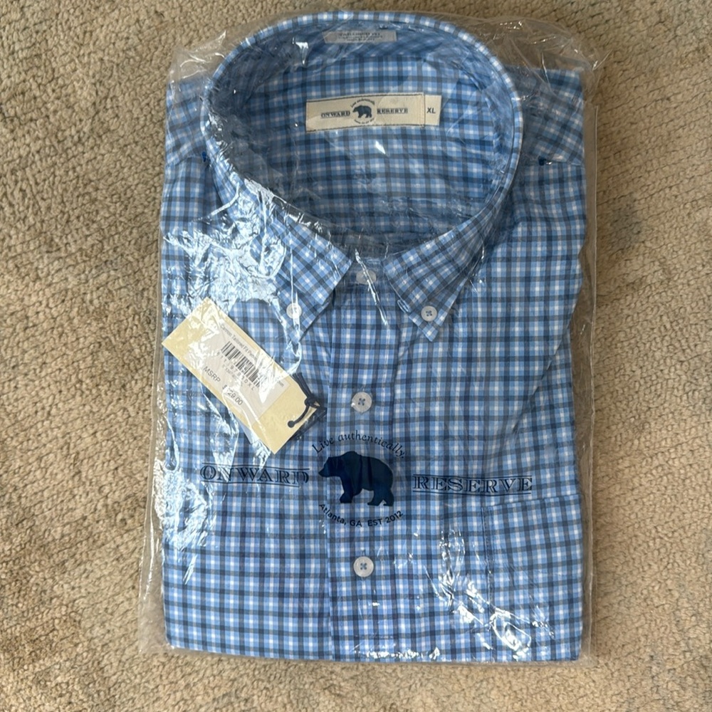 NWT Onward Reserve Tailored Fit performance Button Down